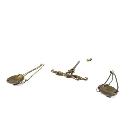 Temida figurka 35 cm - Prezent dla prawnika sędziego - MC-90037