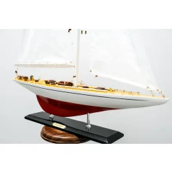Drewniany model jachtu J Class z 1937 “Ranger”, zwycięzca regat America's Cup