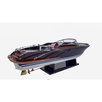 Drewniany model łodzi motorowej Riva Rivarama 44 - połączenie elegancji, włoskiego stylu i najnowszych morskich innowacji technologicznych