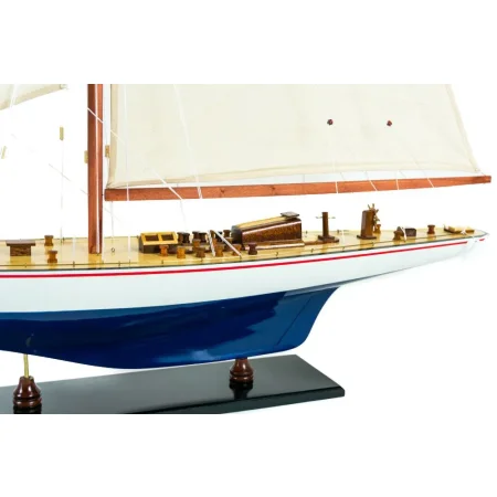 “Endeavour” - potężny, drewniany model jachtu legendy J-Class America's Cup z 1934
