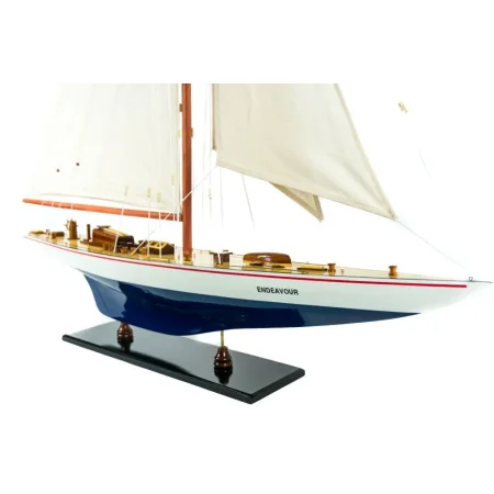 “Endeavour” - potężny, drewniany model jachtu legendy J-Class America's Cup z 1934